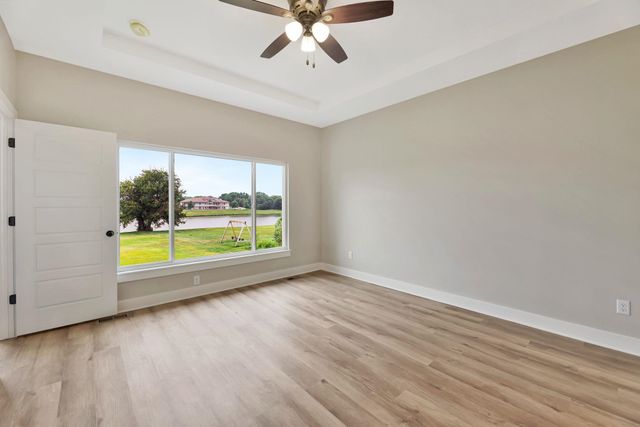 156 S BlueBells Court, Garden Plain, KS 67050