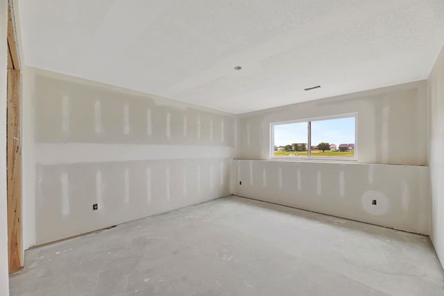 156 S BlueBells Court, Garden Plain, KS 67050