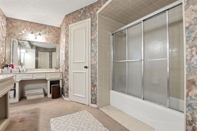 2910 Riata Lane, Houston, TX 77043