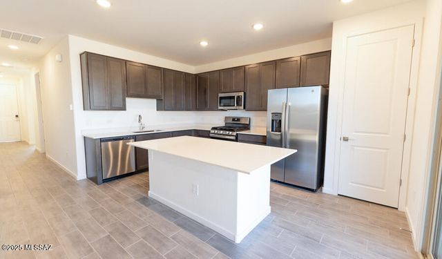 21740 E Crest Avenue, Red Rock, AZ 85145