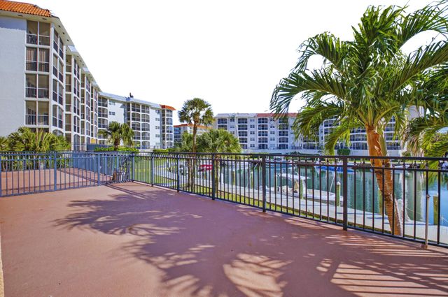 2871 N Ocean Boulevard V143, Boca Raton, FL 33431