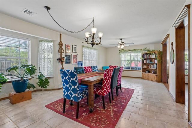 881 Moffat Road NW, Piedmont, OK 73078
