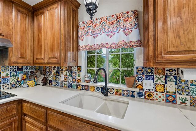 881 Moffat Road NW, Piedmont, OK 73078