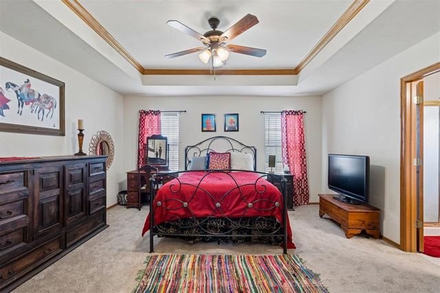 881 Moffat Road NW, Piedmont, OK 73078