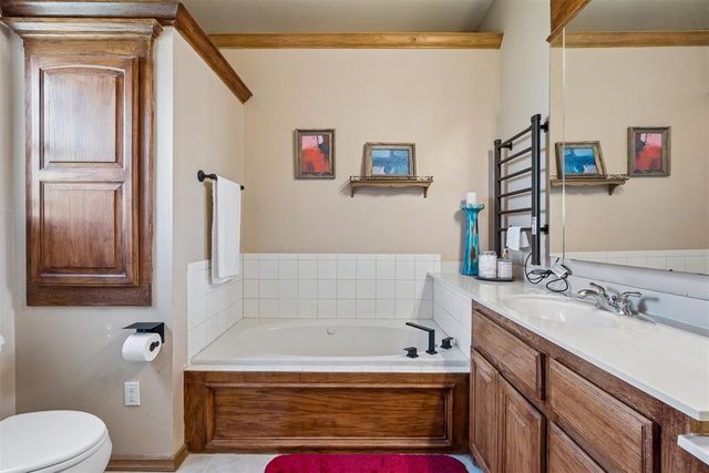 881 Moffat Road NW, Piedmont, OK 73078