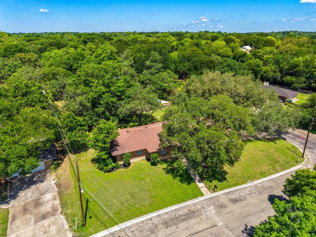 1318 Live Oak DR, Belton, TX 76513
