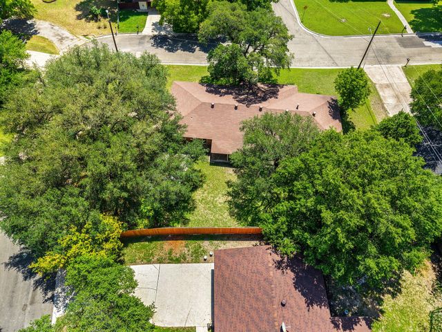 1318 Live Oak DR, Belton, TX 76513