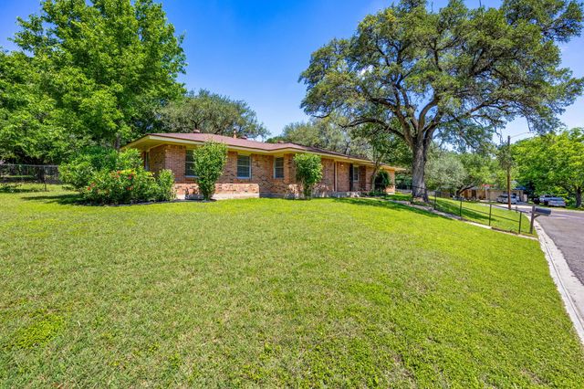1318 Live Oak DR, Belton, TX 76513
