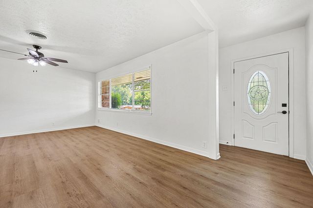1318 Live Oak DR, Belton, TX 76513