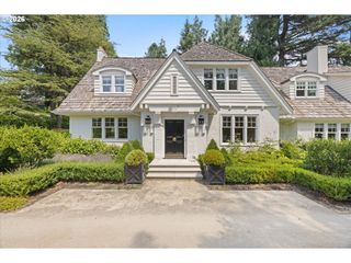 4061 Sw GREENLEAF Dr, Portland, OR 97221