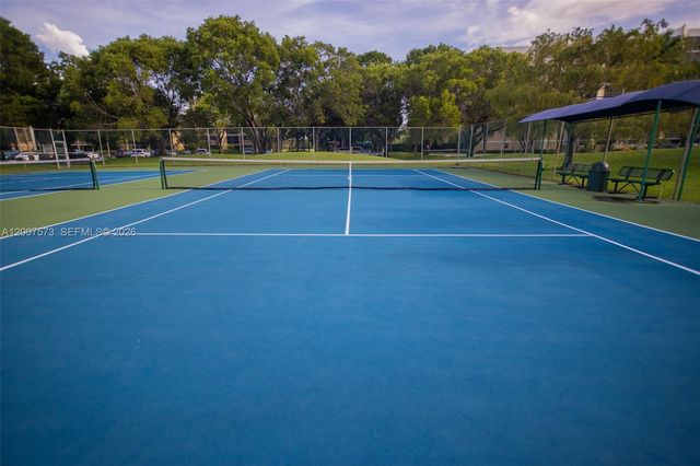 16100 Golf Club Rd 202, Weston, FL 33326