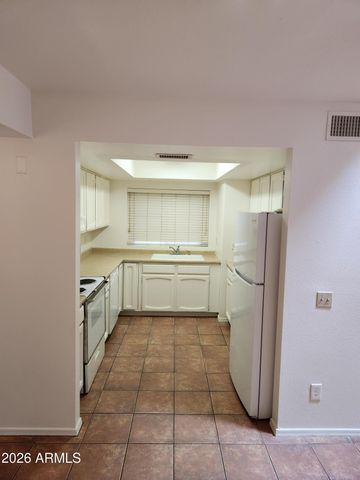 2721 W ESTRELLA Drive, Chandler, AZ 85224