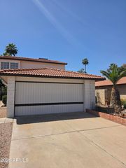 2721 W ESTRELLA Drive, Chandler, AZ 85224