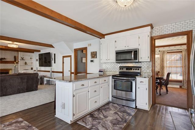 4108 Lakeview DR, Chesapeake, VA 23323