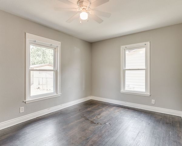 1108 Chester Street, Cleburne, TX 76033