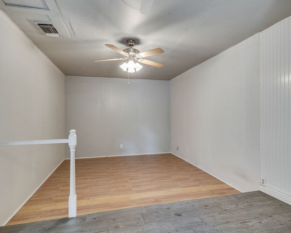 1108 Chester Street, Cleburne, TX 76033