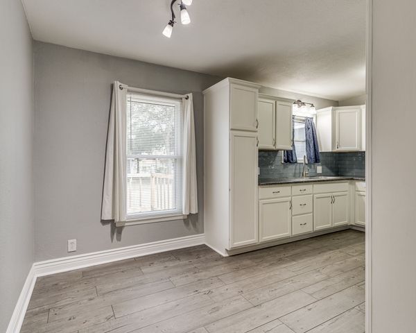1108 Chester Street, Cleburne, TX 76033
