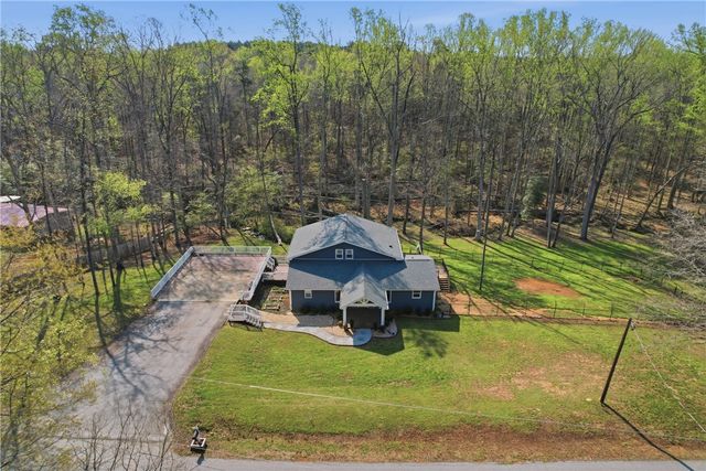 327 Pine Drive, Piedmont, SC 29673