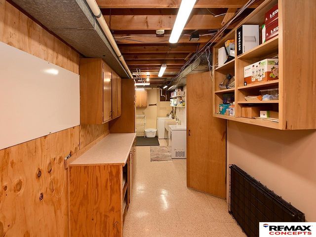 1127 Mulder Drive, Lincoln, NE 68510