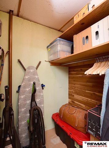 1127 Mulder Drive, Lincoln, NE 68510