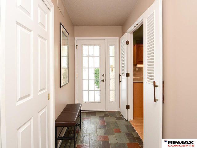 1127 Mulder Drive, Lincoln, NE 68510