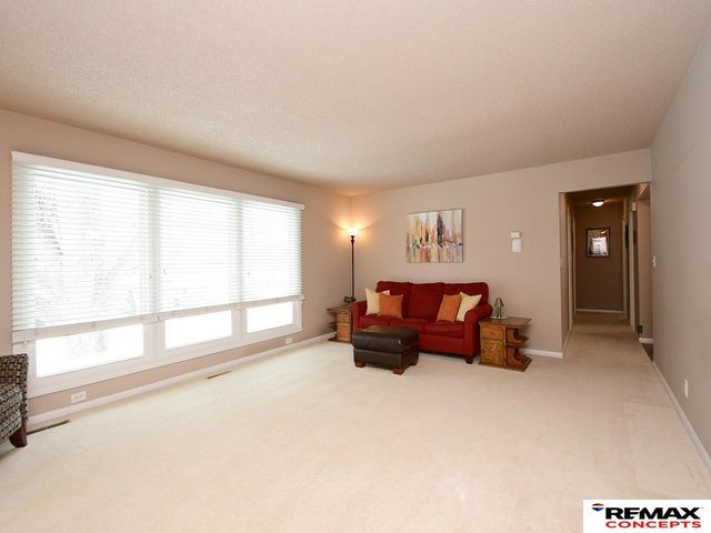 1127 Mulder Drive, Lincoln, NE 68510