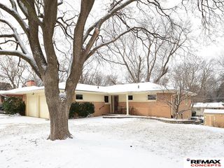 1127 Mulder Drive, Lincoln, NE 68510