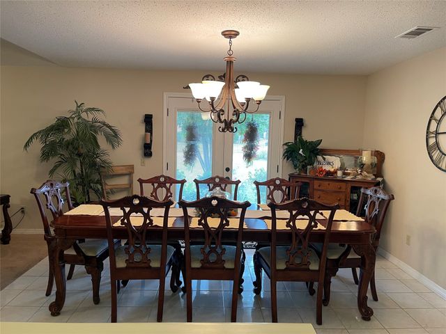 805 10th Street NW, Springhill, LA 71075