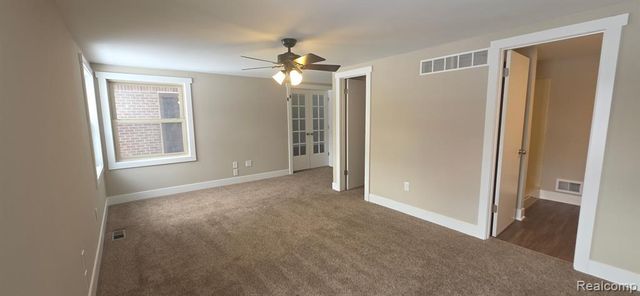 9100 Pittsfield Street, Commerce Twp, MI 48382