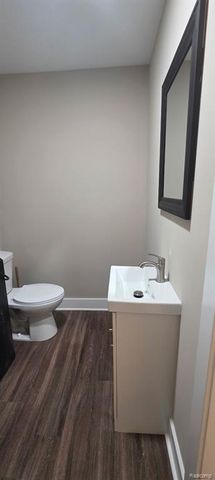 9100 Pittsfield Street, Commerce Twp, MI 48382