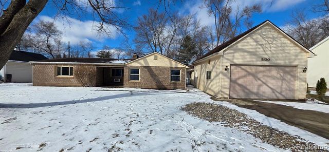 9100 Pittsfield Street, Commerce Twp, MI 48382