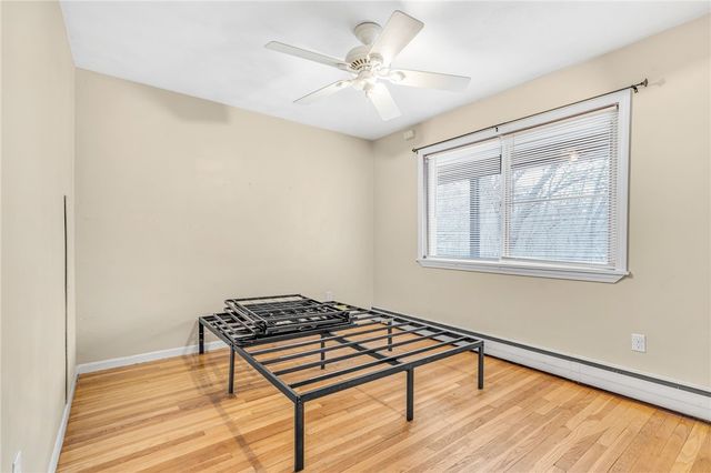 72 W Shore Road 204, Warwick, RI 02889