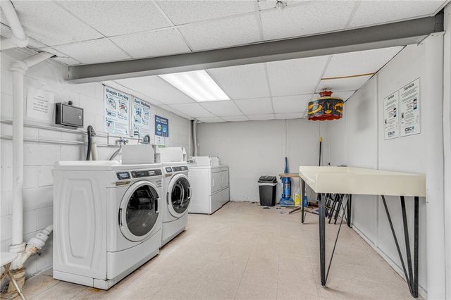 72 W Shore Road 204, Warwick, RI 02889