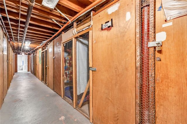 72 W Shore Road 204, Warwick, RI 02889