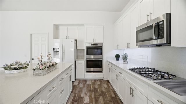 4727 W Vahan Court, Lancaster, CA 93536