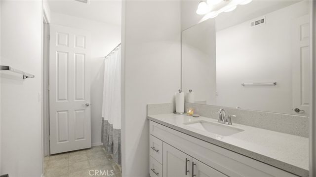 4727 W Vahan Court, Lancaster, CA 93536
