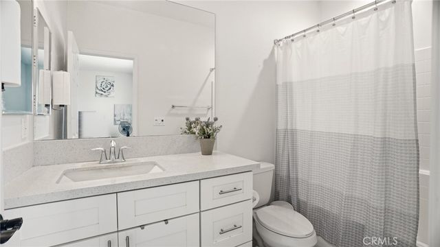 4727 W Vahan Court, Lancaster, CA 93536