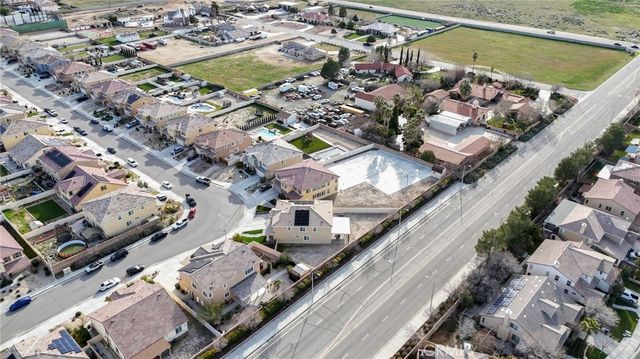 4727 W Vahan Court, Lancaster, CA 93536