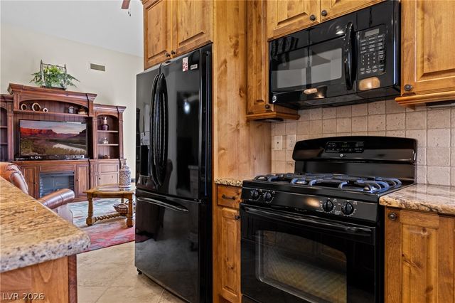 748 Tivoli Crescent Street, Mesquite, NV 89027