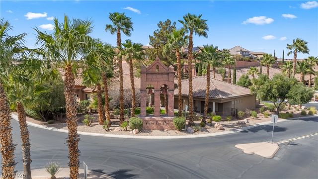 748 Tivoli Crescent Street, Mesquite, NV 89027