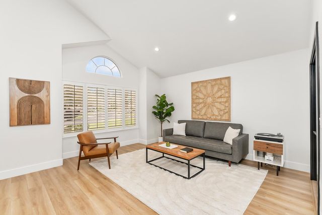 101 Coval Ct, Folsom, CA 95630