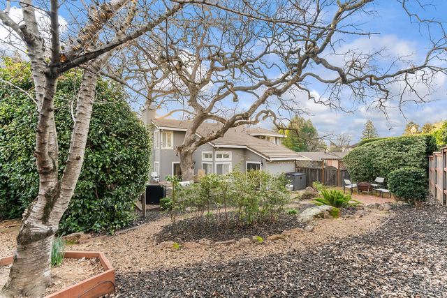 101 Coval Ct, Folsom, CA 95630