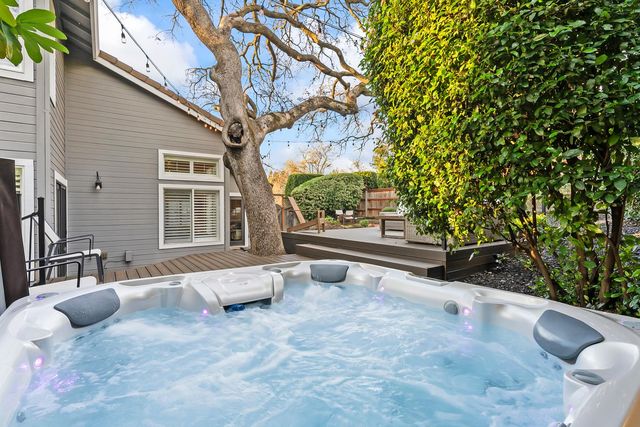 101 Coval Ct, Folsom, CA 95630