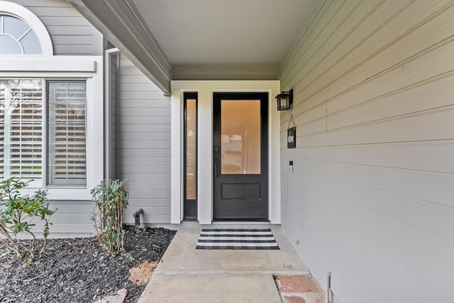 101 Coval Ct, Folsom, CA 95630