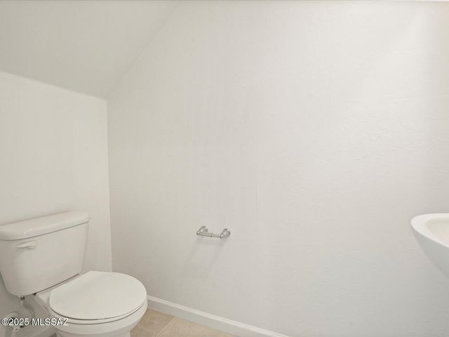 7021 W Jadewood Lane, Tucson, AZ 85757