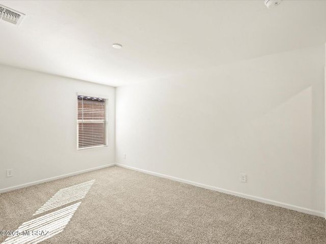 7021 W Jadewood Lane, Tucson, AZ 85757