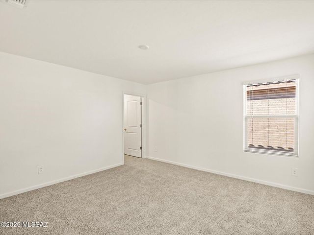 7021 W Jadewood Lane, Tucson, AZ 85757