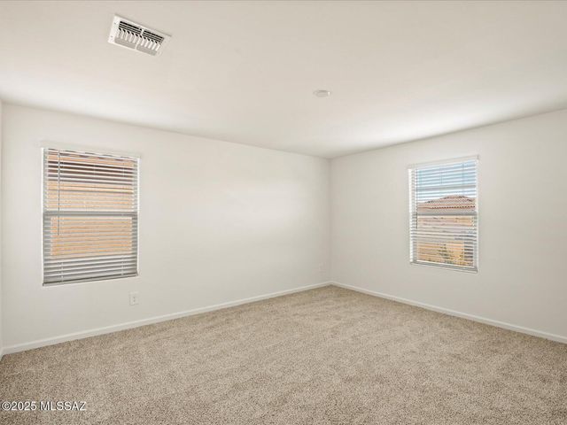 7021 W Jadewood Lane, Tucson, AZ 85757