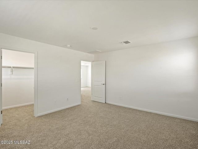 7021 W Jadewood Lane, Tucson, AZ 85757