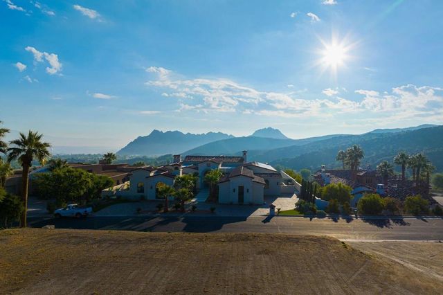 79091 Tom Fazio Lane S 30, La Quinta, CA 92253